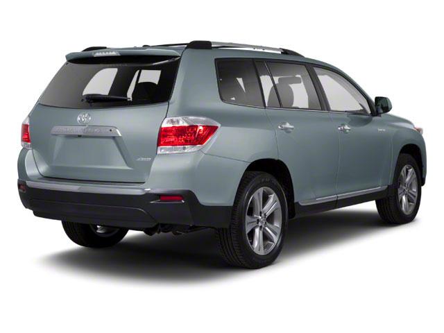 Photo of 2013 Shoreline Blue Metallic Toyota Highlander