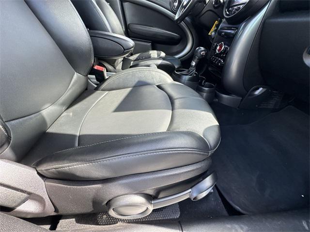 Photo of 2015 Blue Metallic MINI Countryman