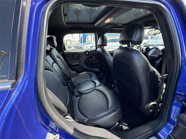 Photo of 2015 Blue Metallic MINI Countryman