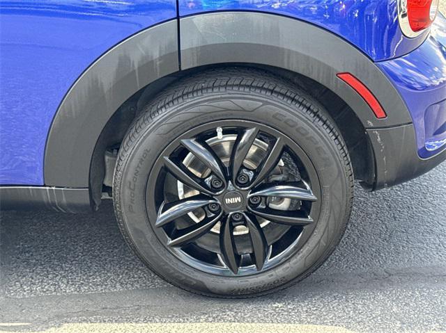 Photo of 2015 Blue Metallic MINI Countryman