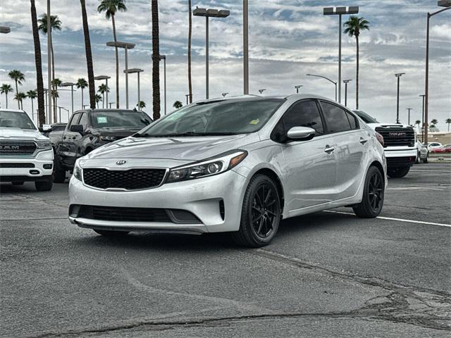 Photo of 2017 Silky Silver Kia Forte