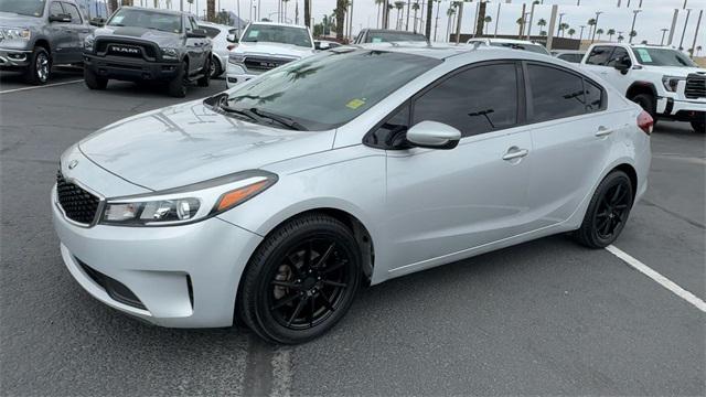 Photo of 2017 Silky Silver Kia Forte