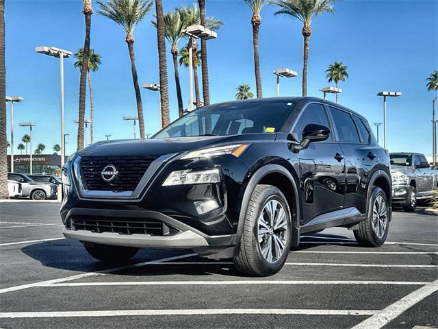 Photo of 2022 Super Black Nissan Rogue