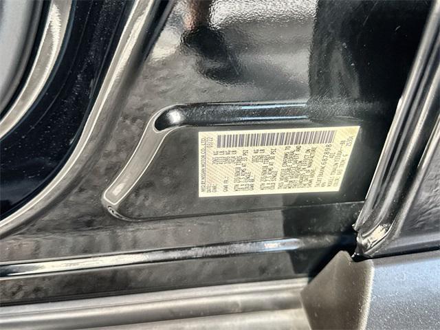 Photo of 2022 Super Black Nissan Rogue
