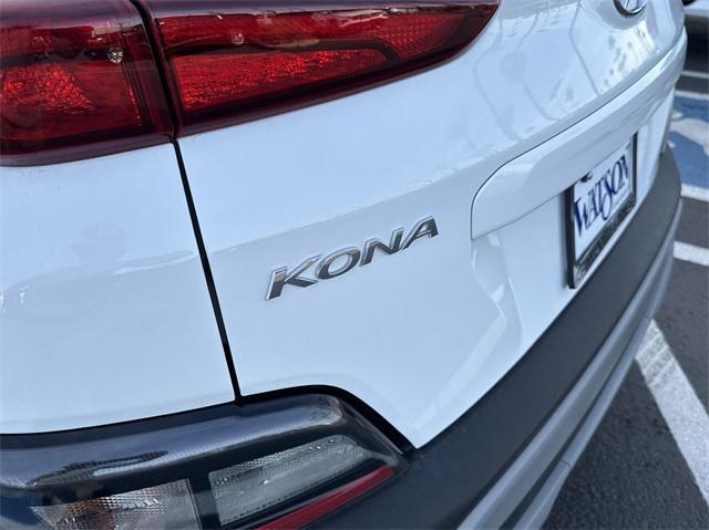 Photo of 2023 Lunar White Hyundai KONA