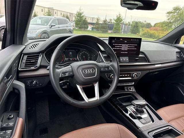 Photo of 2022 Navarra Blue Metallic Audi Q5