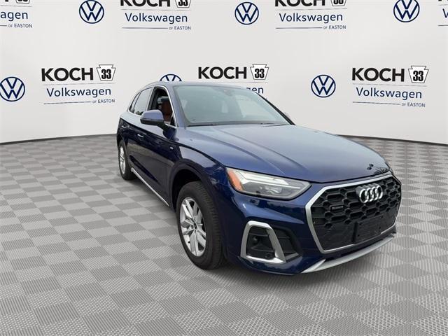 Photo of 2022 Navarra Blue Metallic Audi Q5