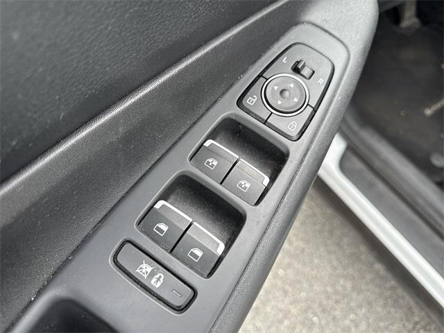 Photo of 2020 Quartz White Hyundai SANTA FE