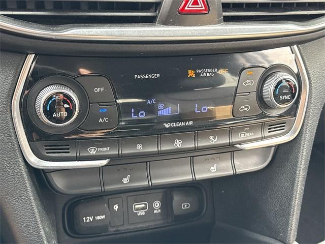 Photo of 2020 Quartz White Hyundai SANTA FE