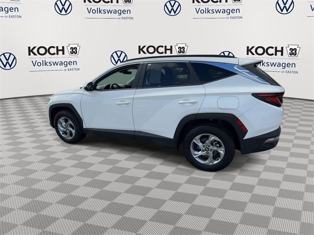 Photo of 2024 White Pearl Hyundai TUCSON