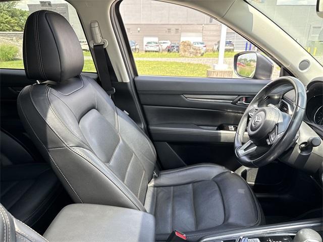 Photo of 2022 Jet Black Mica Mazda CX-5