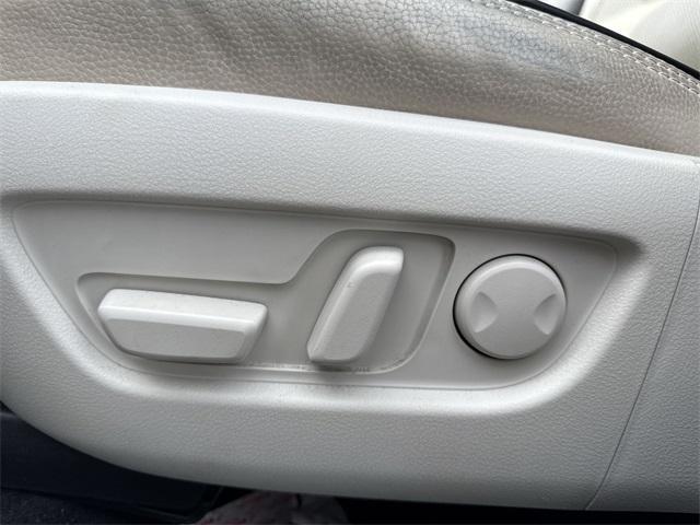 Photo of 2024 Platinum Quartz Metallic Mazda CX-90