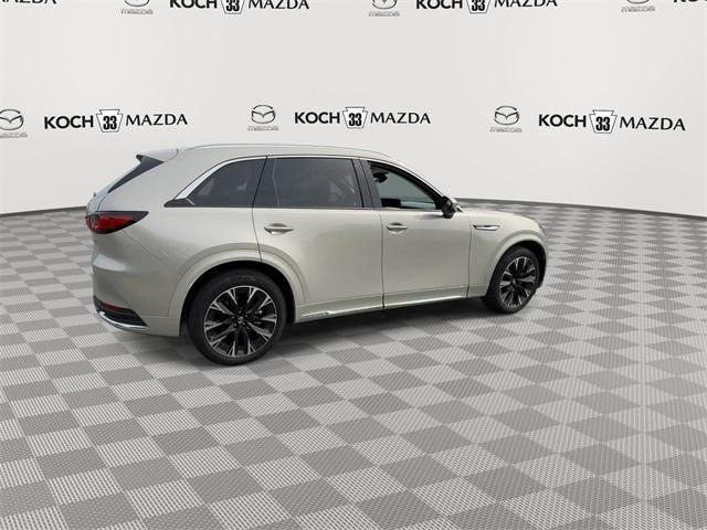Photo of 2024 Platinum Quartz Metallic Mazda CX-90