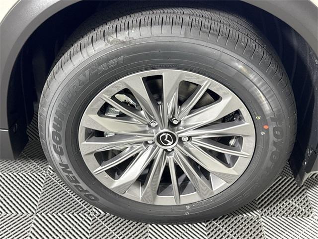 Photo of 2025 Platinum Mazda CX-90