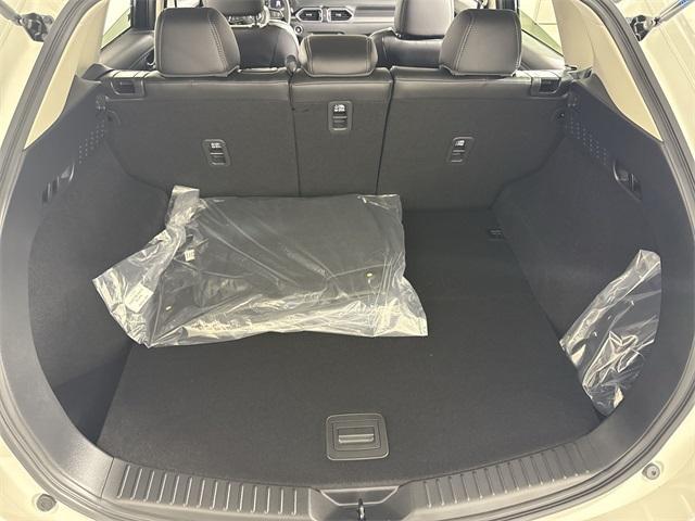 Photo of 2025 Rhodium White Metallic Mazda CX-5