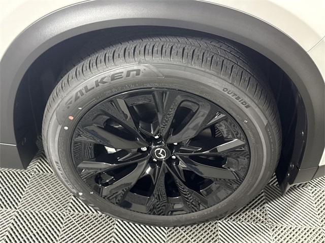 Photo of 2025 Rhodium Mazda CX-90