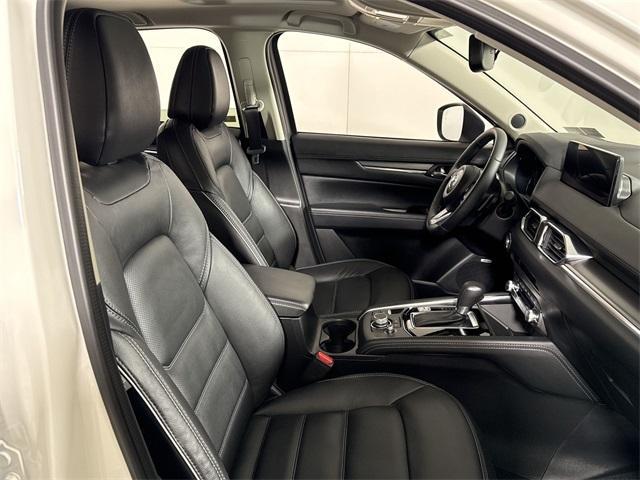 Photo of 2025 Rhodium White Metallic Mazda CX-5