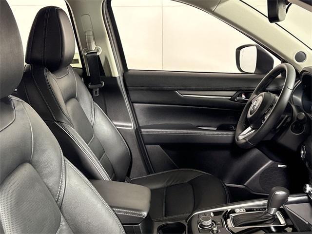 Photo of 2025 Rhodium White Metallic Mazda CX-5