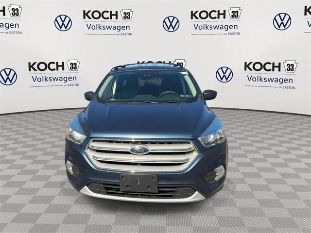 Photo of 2018 Blue Ford Escape