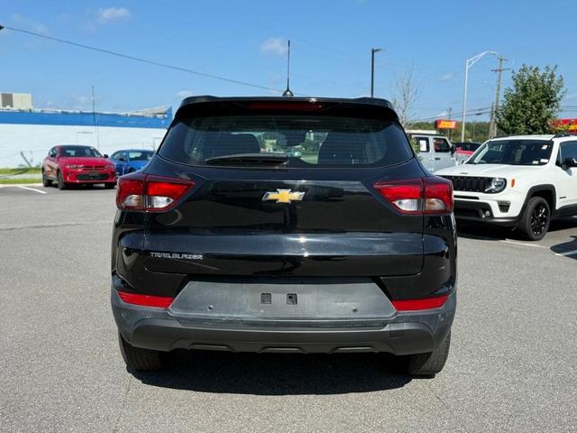 Photo of 2023 Mosaic Black Metallic Chevrolet Trailblazer