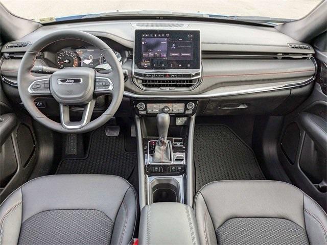 Photo of 2024 Hydro Blue Pearlcoat Jeep Compass