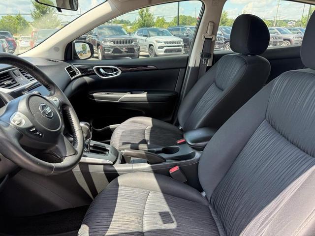 Photo of 2019 Gun Metallic Nissan Sentra