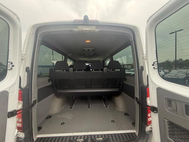Photo of 2016 Arctic White Mercedes-Benz Sprinter