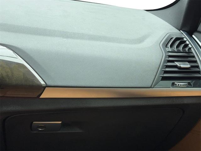 Photo of 2018 Mineral White Metallic BMW X3