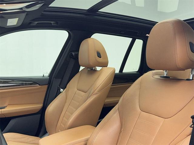 Photo of 2018 Mineral White Metallic BMW X3