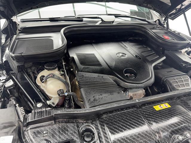 Photo of 2023 Black Mercedes-Benz GLS 450