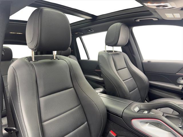 Photo of 2023 Black Mercedes-Benz GLS 450
