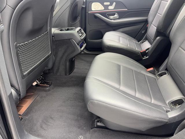 Photo of 2023 Black Mercedes-Benz GLS 450