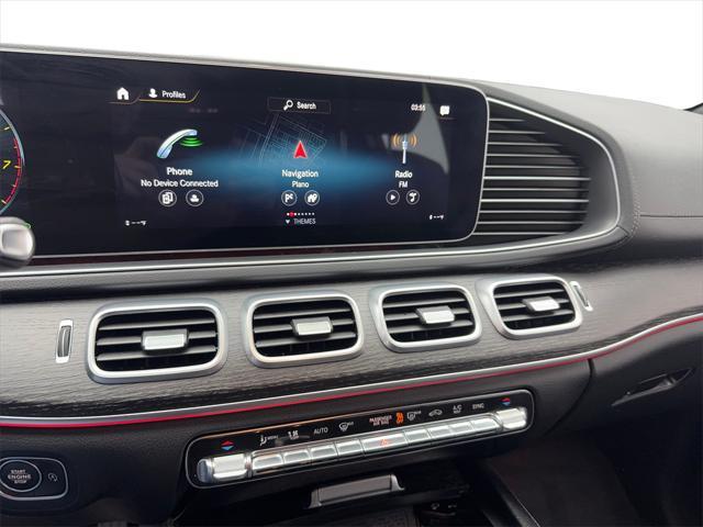 Photo of 2023 Black Mercedes-Benz GLS 450