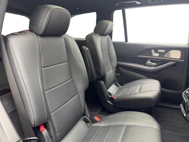 Photo of 2023 Black Mercedes-Benz GLS 450