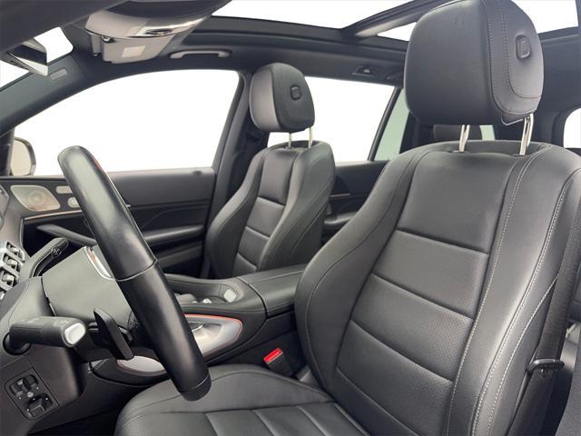 Photo of 2023 Black Mercedes-Benz GLS 450