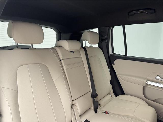 Photo of 2025 White Mercedes-Benz GLB 250