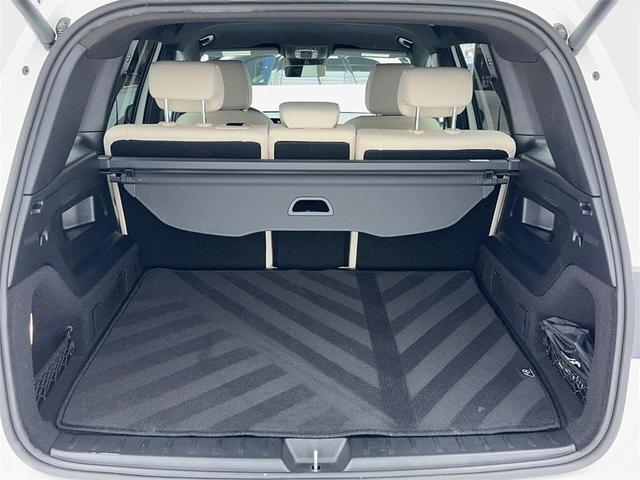 Photo of 2025 White Mercedes-Benz GLB 250