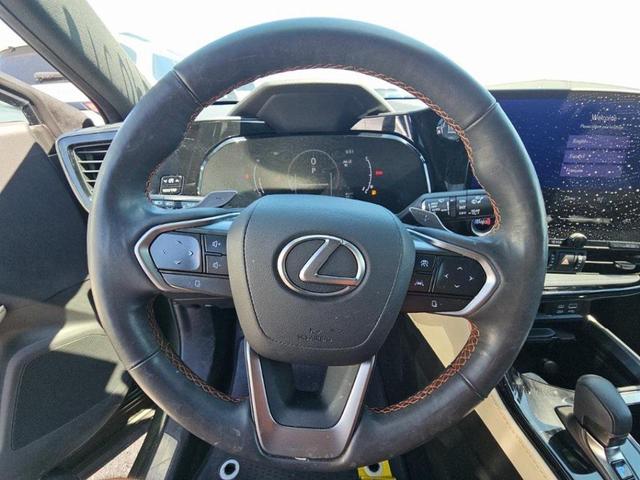 Photo of 2024 Nori Green Pearl Lexus NX 350