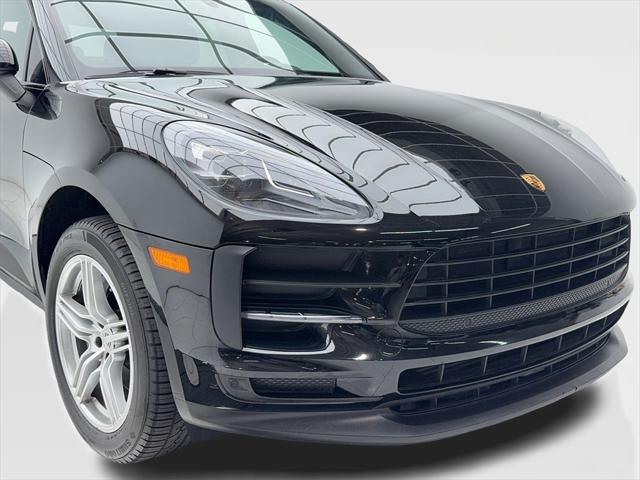 Photo of 2021 Black Porsche Macan