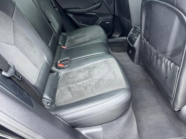 Photo of 2021 Black Porsche Macan