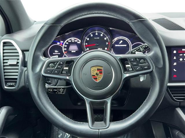 Photo of 2022 White Porsche Cayenne