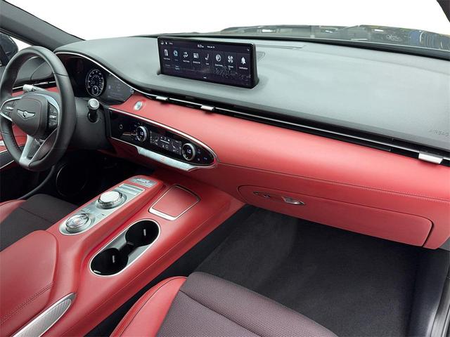 Photo of 2024 Vik Black Genesis GV70