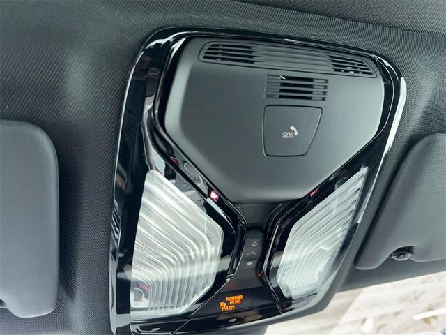 Photo of 2025 Gray BMW 330