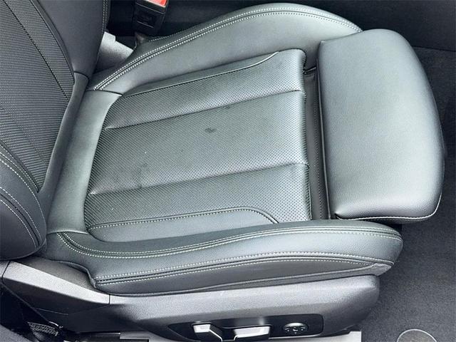 Photo of 2025 Gray BMW 330
