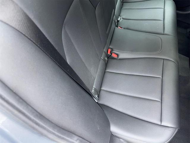 Photo of 2025 Gray BMW 330