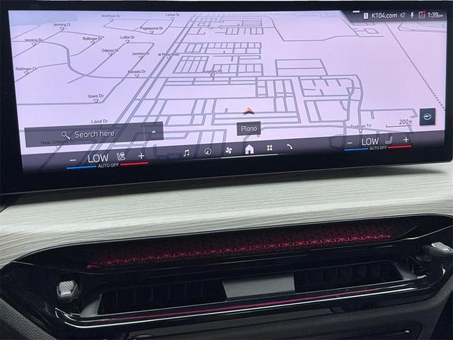 Photo of 2025 Gray BMW 330