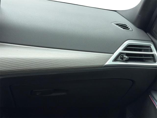 Photo of 2025 Gray BMW 330