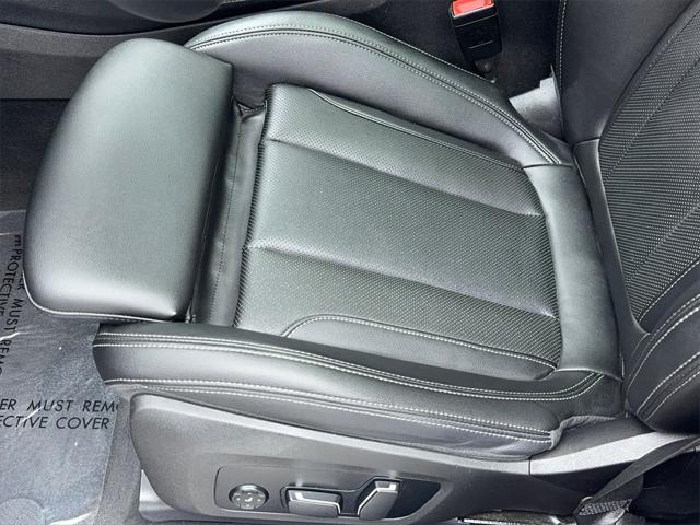 Photo of 2024 Gray BMW X4
