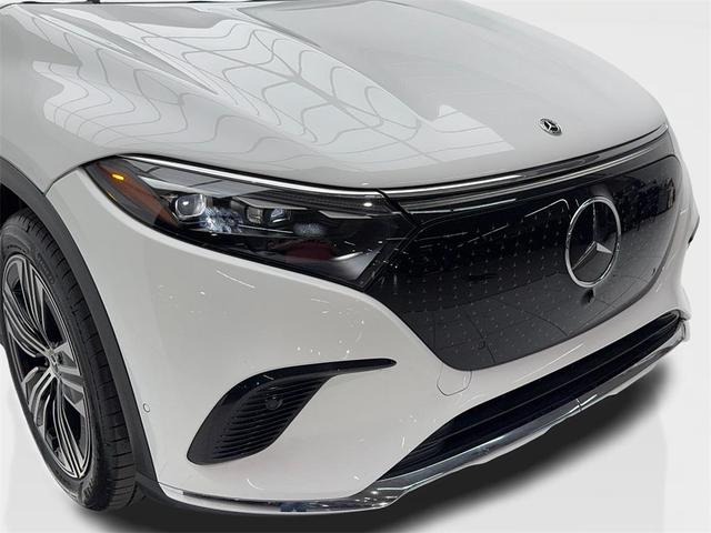 Photo of 2023 White Mercedes-Benz EQS 450