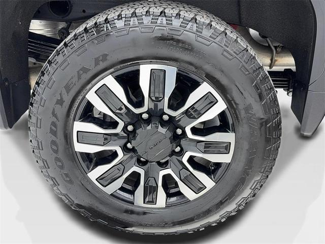 Photo of 2025 Onyx Black GMC Sierra 2500
